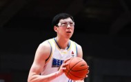 北京66-81惨败浙江 球员评价：3人及格，6人低迷|浙江队|陈盈骏|张才仁|翟晓川|周琦_新浪体育_新浪新闻