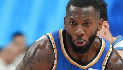 NBA直播-北京双杀送江苏9连败：杰曼28分周琦7+8 庞峥麟21+7