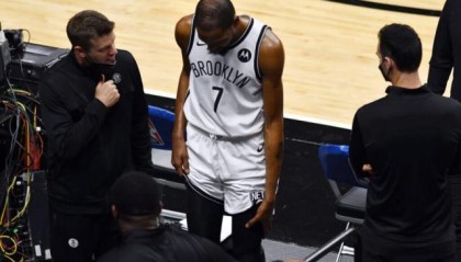 NBA直播-伤病专家答疑：今年伤病不算多 詹皇不是普通崴脚